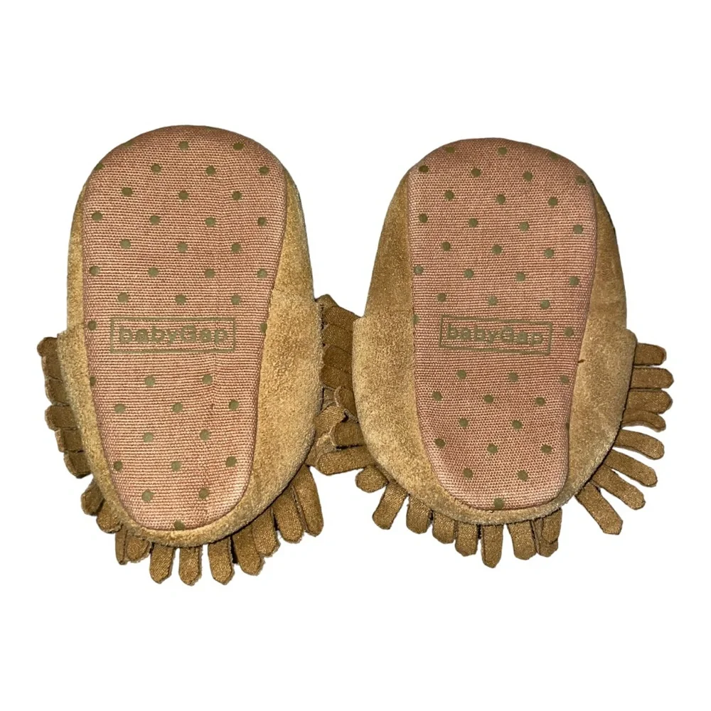 Baby GAP boys size 6-12 months tan bear moccasins slippers shoes